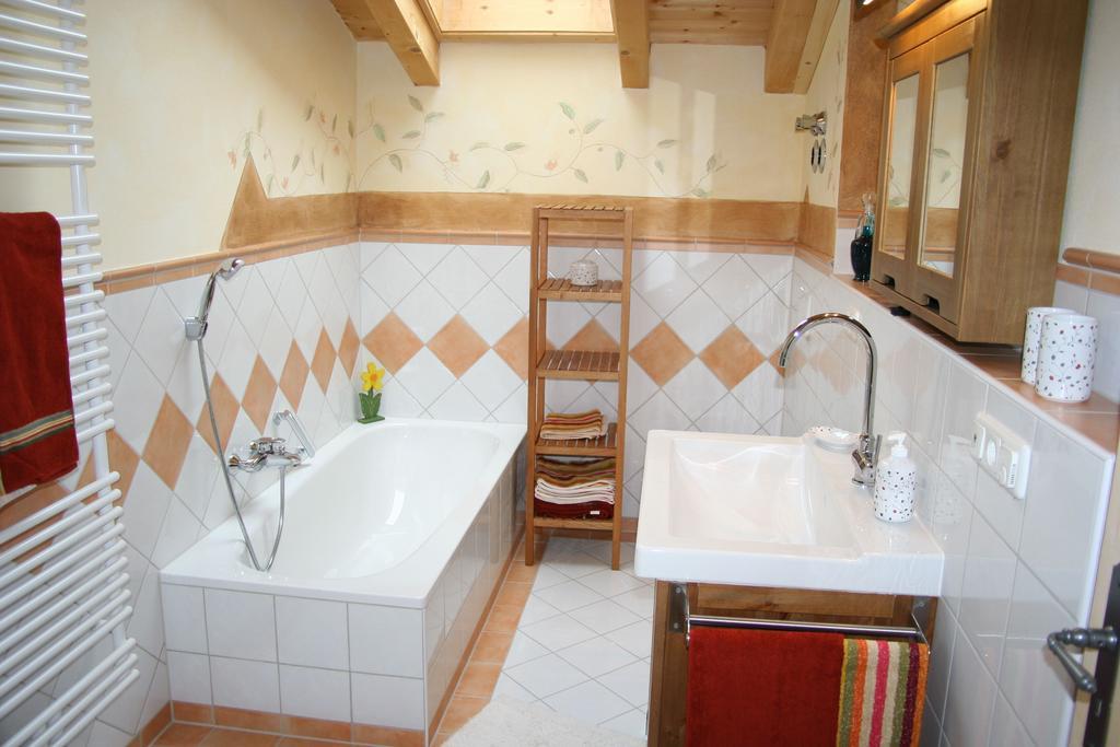 Haus Rosenrot Apartman Bischofswiesen Szoba fotó